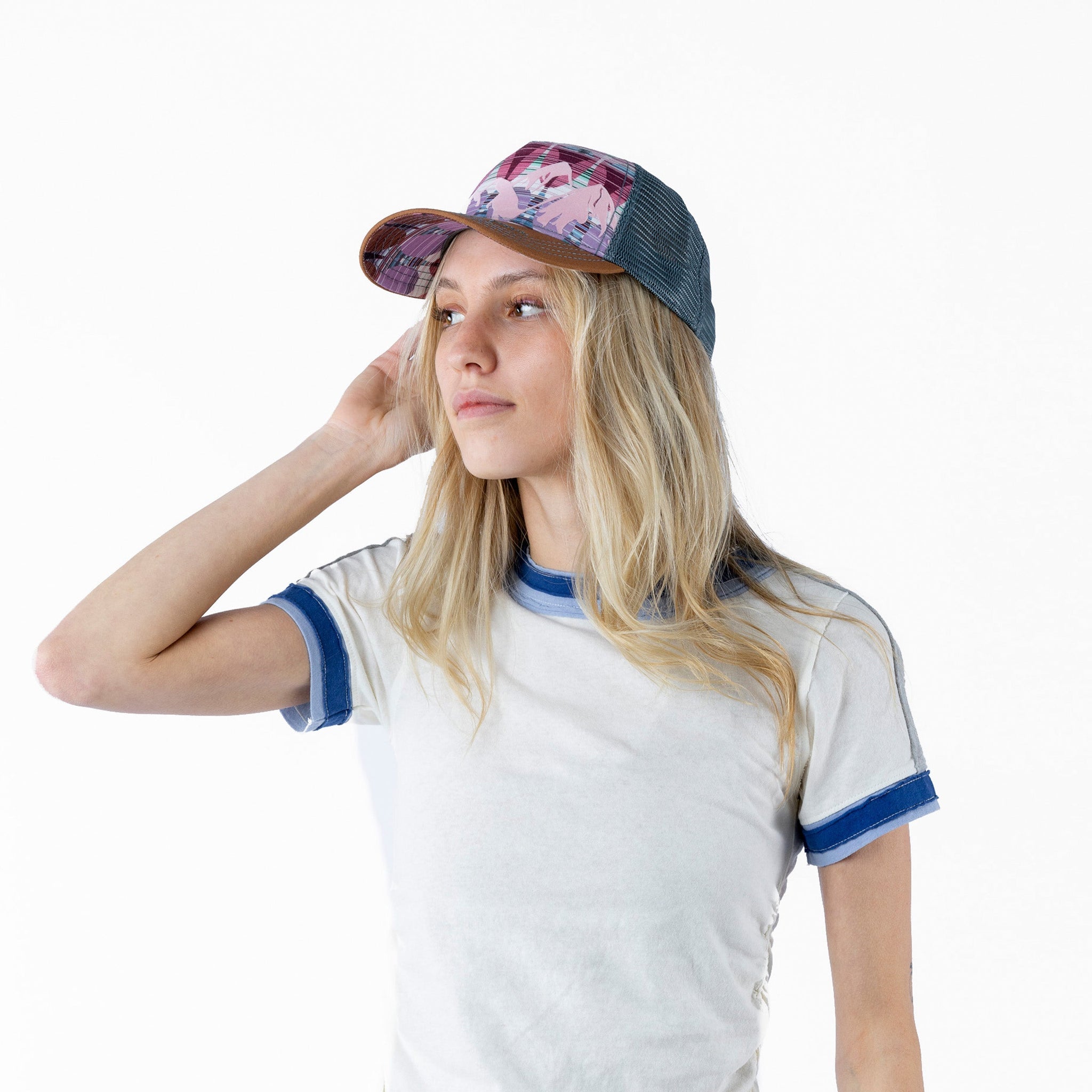 Pistil McKinley Women\'s Trucker Mesh Snapback Hat Cap Pistil McKinley Mountain Snapback Mesh Trucker Hat/Cap  main image 4