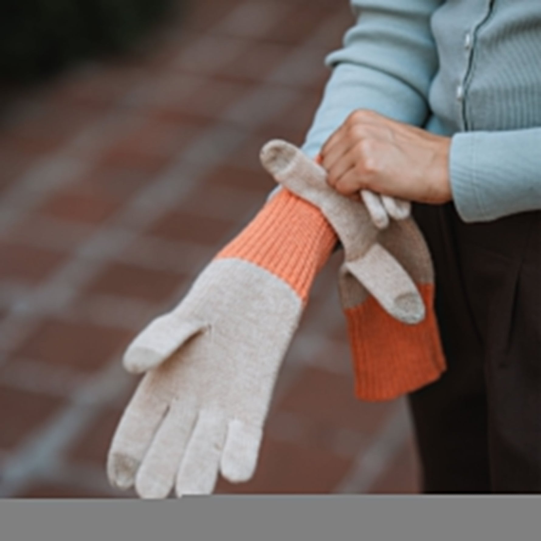 Kit Glove Gloves, Mittens & Wristlets Pistil Designs